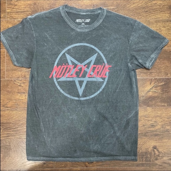 Tops - Motley Crüe T-shirt